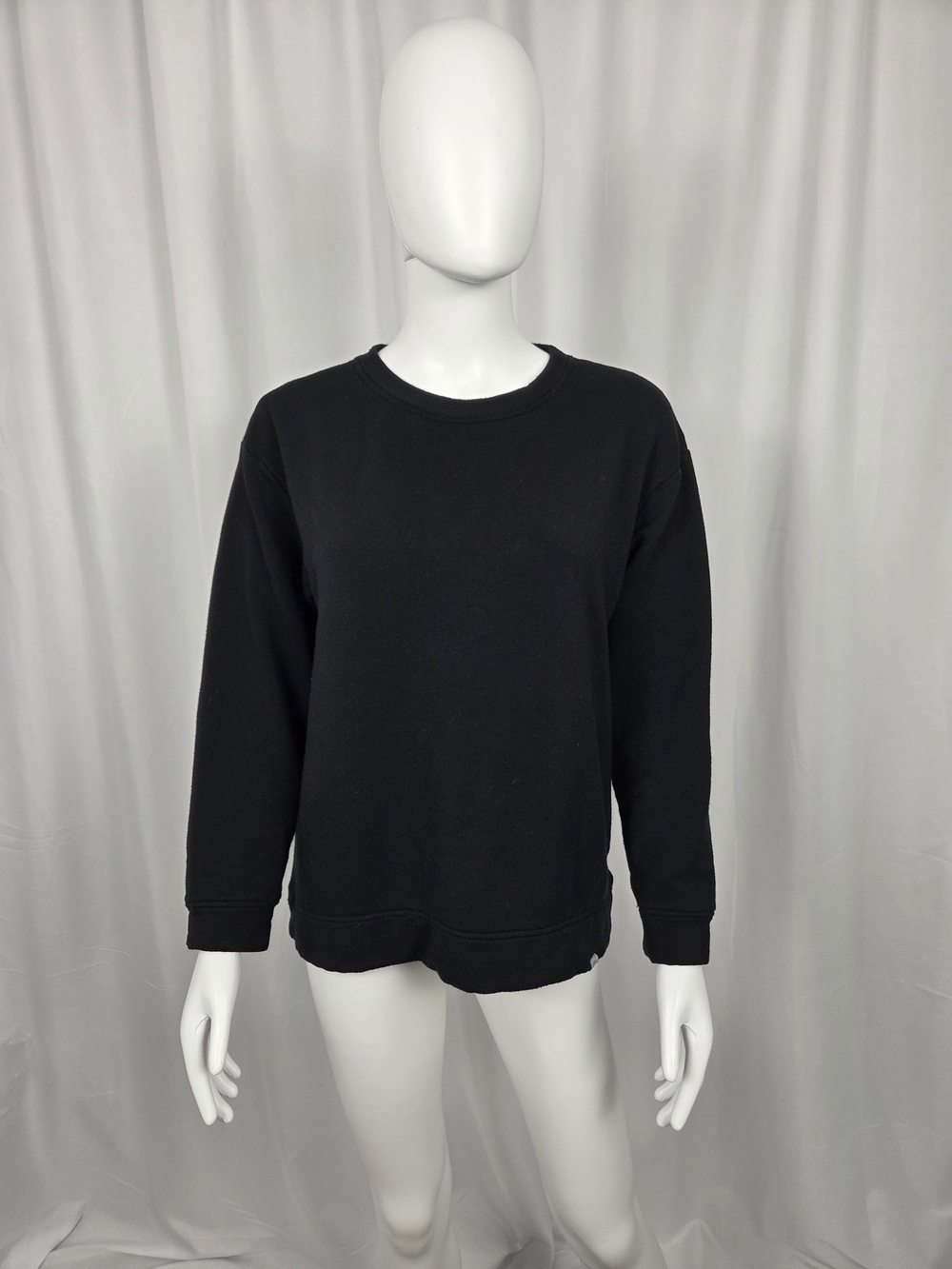 Orvis Black Crewneck Sweatshirt - Women's